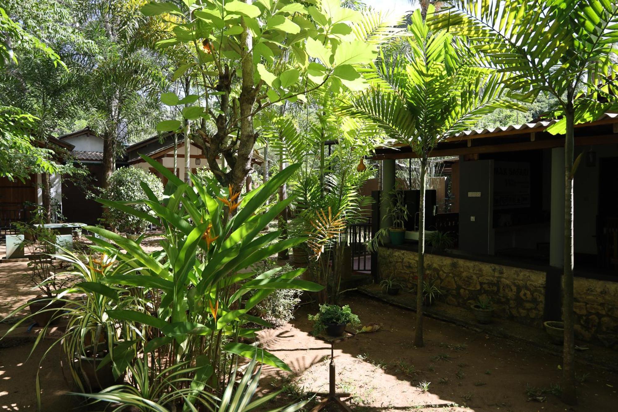 Max Safari Villa Udawalawe Eksteriør billede