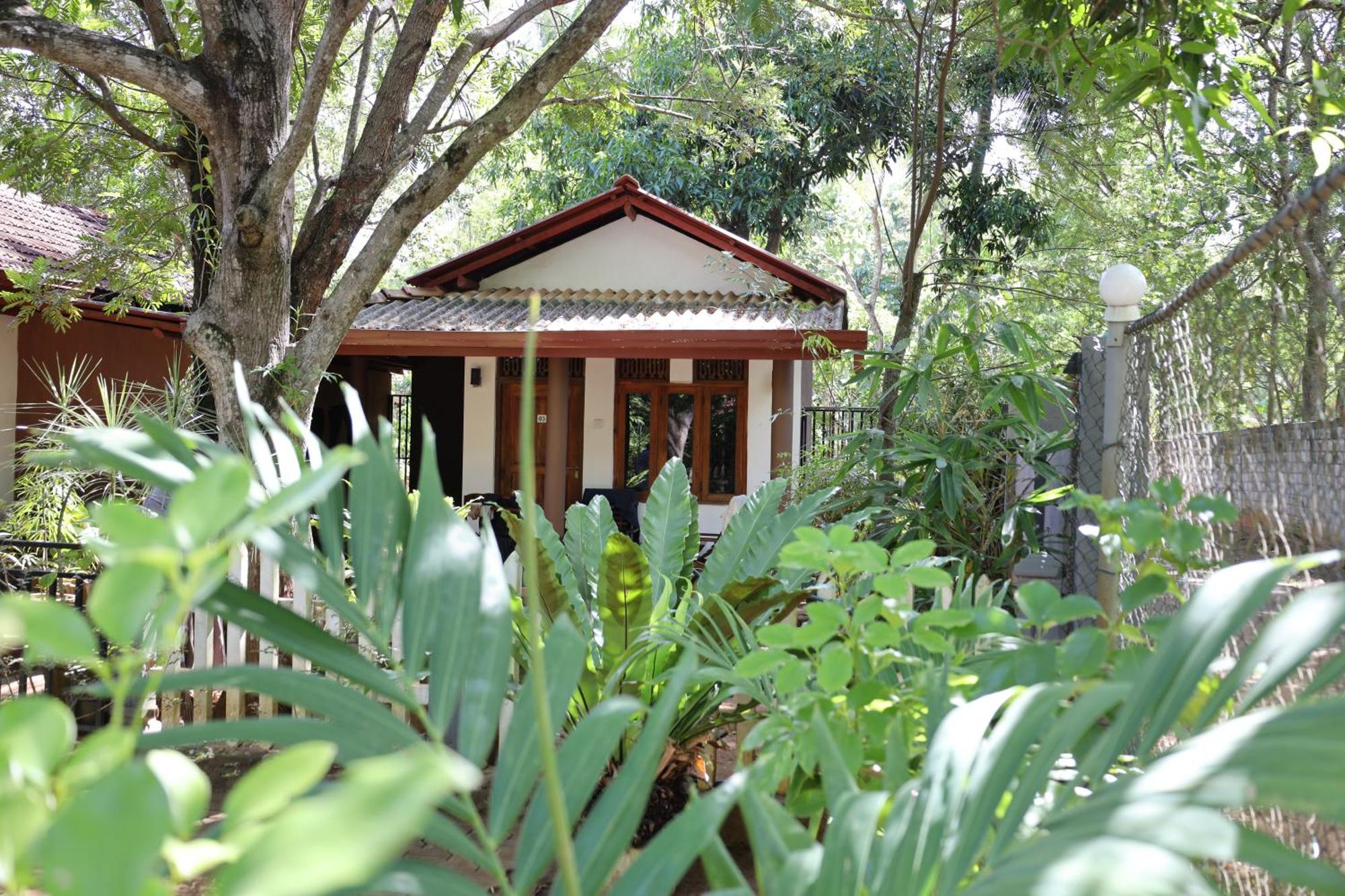 Max Safari Villa Udawalawe Eksteriør billede