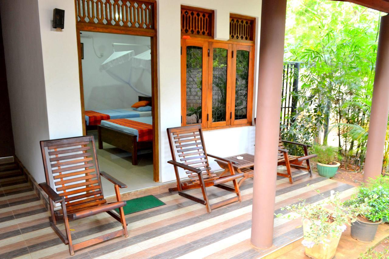 Max Safari Villa Udawalawe Eksteriør billede