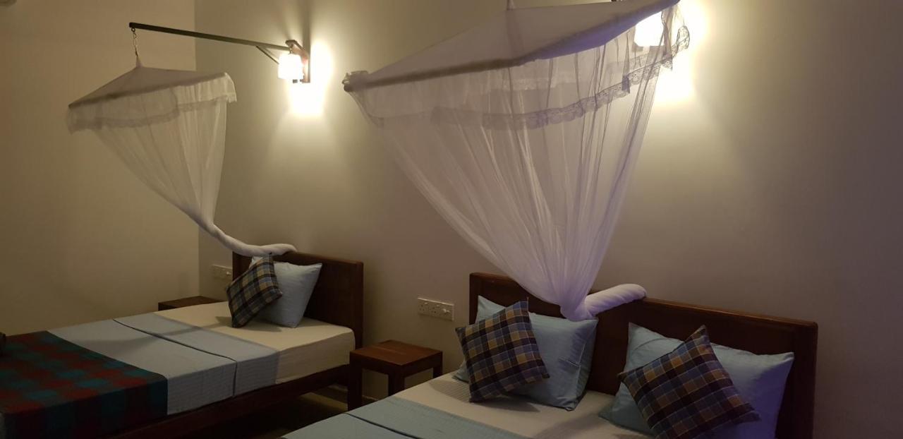 Max Safari Villa Udawalawe Eksteriør billede